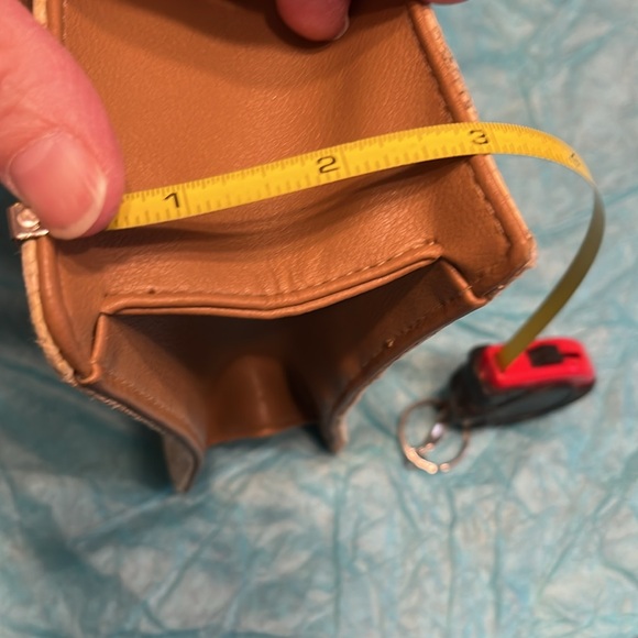 Vintage Etienne Aigner purse - Picture 10 of 12